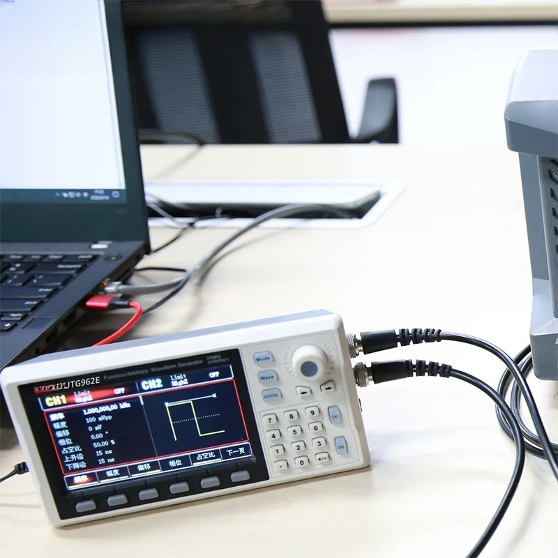 Generador de Señales Funcional - Dual Channel Arbitrary Waveform Function Generator 60Mhz reseña y precio